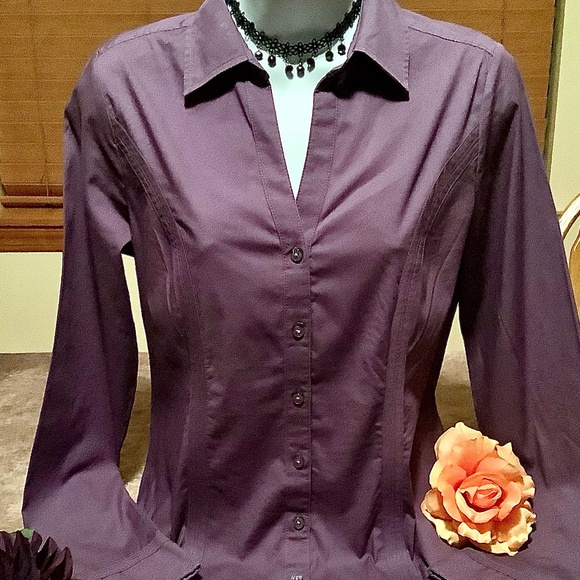 Express Tops - EXPRESS The Essential Button Up Portofino Shirt SP